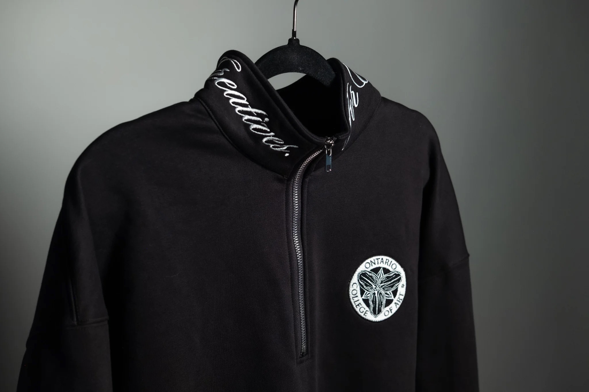 Ecom A96 back standing